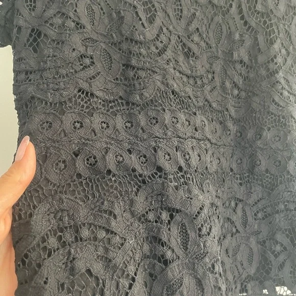 Ann Taylor Black Lace Detail Top in size medium - Picture 3 of 10
